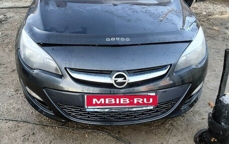 Opel Astra J, 2012 год, 600 000 рублей, 1 фотография