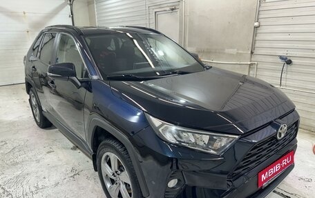 Toyota RAV4, 2019 год, 3 200 000 рублей, 8 фотография