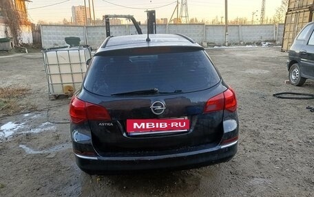 Opel Astra J, 2012 год, 600 000 рублей, 4 фотография