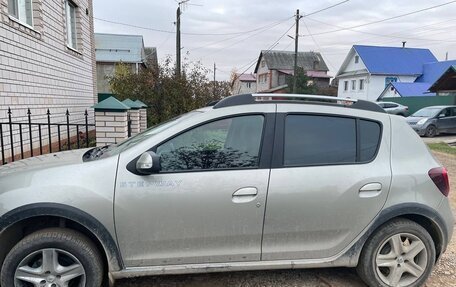 Renault Sandero II рестайлинг, 2017 год, 1 250 000 рублей, 2 фотография