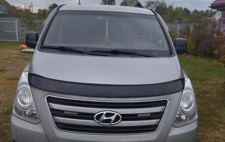 Hyundai H-1 II рестайлинг, 2014 год, 2 400 000 рублей, 1 фотография