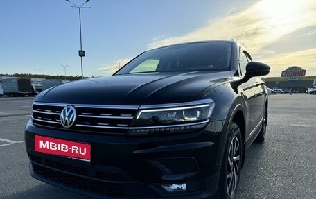 Volkswagen Tiguan II, 2018 год, 3 000 000 рублей, 1 фотография