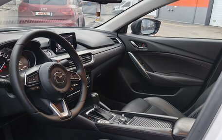 Mazda 6, 2017 год, 2 700 000 рублей, 4 фотография