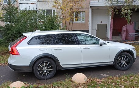 Volvo V90 Cross Country I рестайлинг, 2019 год, 3 840 000 рублей, 6 фотография