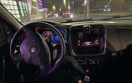 Renault Logan II, 2016 год, 375 000 рублей, 10 фотография