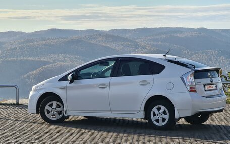 Toyota Prius, 2010 год, 1 620 000 рублей, 17 фотография