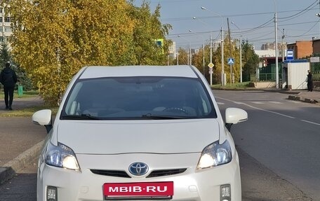 Toyota Prius, 2010 год, 1 620 000 рублей, 13 фотография