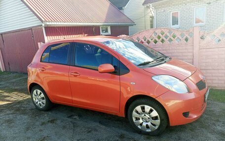 Toyota Yaris III рестайлинг, 2006 год, 510 000 рублей, 4 фотография