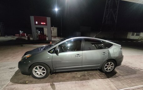 Toyota Prius, 2005 год, 800 000 рублей, 11 фотография