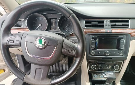 Skoda Superb III рестайлинг, 2012 год, 1 180 000 рублей, 9 фотография