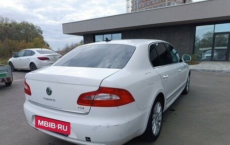 Skoda Superb III рестайлинг, 2012 год, 1 180 000 рублей, 6 фотография