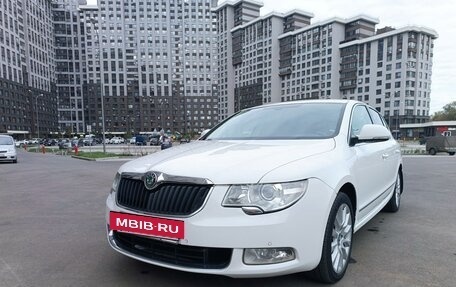 Skoda Superb III рестайлинг, 2012 год, 1 180 000 рублей, 2 фотография