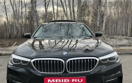 BMW 5 серия, 2018 год, 2 650 000 рублей, 2 фотография