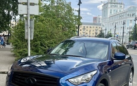 Infiniti FX II, 2012 год, 2 800 000 рублей, 1 фотография