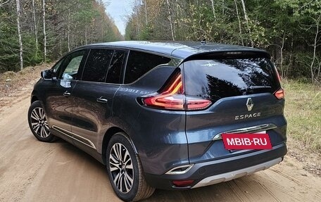 Renault Espace V рестайлинг, 2018 год, 2 850 000 рублей, 5 фотография