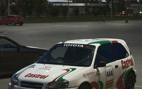 Toyota Starlet, 1999 год, 595 000 рублей, 2 фотография