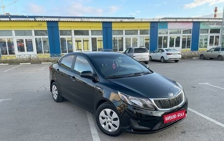 KIA Rio III рестайлинг, 2013 год, 760 000 рублей, 1 фотография