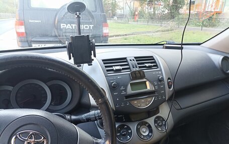 Toyota RAV4, 2006 год, 1 050 000 рублей, 2 фотография