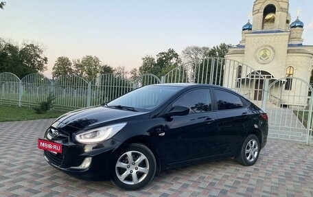 Hyundai Solaris II рестайлинг, 2013 год, 945 000 рублей, 8 фотография