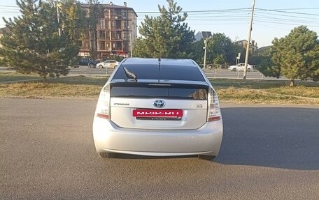 Toyota Prius, 2010 год, 1 250 000 рублей, 3 фотография