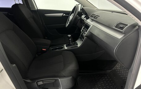 Volkswagen Passat B7, 2011 год, 800 000 рублей, 14 фотография