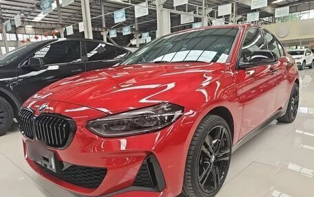 BMW 1 серия, 2021 год, 2 360 000 рублей, 1 фотография