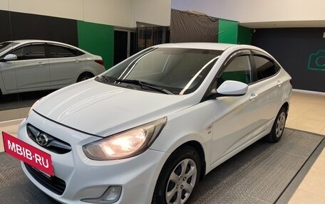 Hyundai Solaris II рестайлинг, 2013 год, 890 000 рублей, 3 фотография