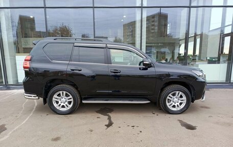 Toyota Land Cruiser Prado 150 рестайлинг 2, 2017 год, 5 769 000 рублей, 4 фотография