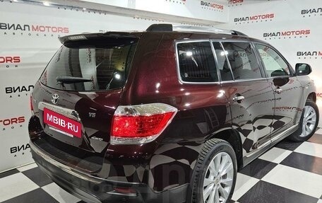 Toyota Highlander III, 2011 год, 2 549 000 рублей, 3 фотография