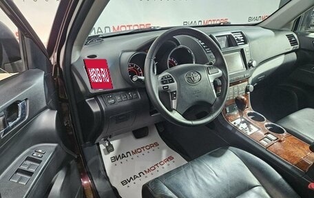 Toyota Highlander III, 2011 год, 2 549 000 рублей, 14 фотография