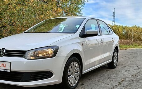 Volkswagen Polo VI (EU Market), 2014 год, 875 000 рублей, 2 фотография