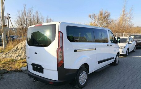 Ford Tourneo Custom I рестайлинг, 2014 год, 2 199 000 рублей, 2 фотография