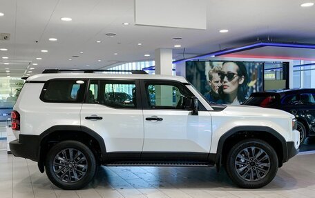 Toyota Land Cruiser Prado, 2024 год, 12 090 000 рублей, 7 фотография