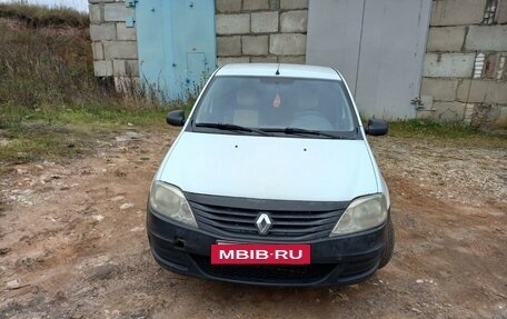 Renault Logan I, 2013 год, 279 000 рублей, 3 фотография