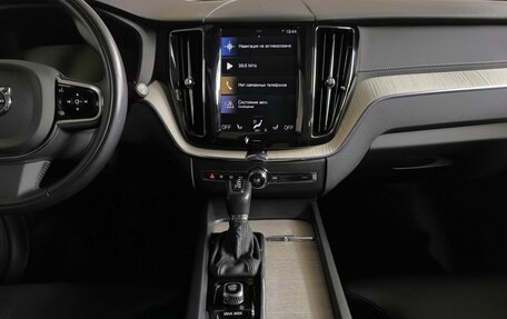 Volvo XC60 II, 2019 год, 3 899 700 рублей, 11 фотография