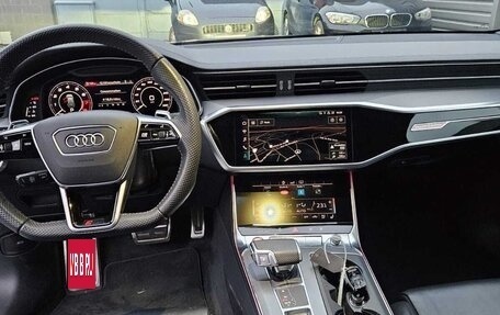 Audi RS 6, 2021 год, 14 700 800 рублей, 7 фотография