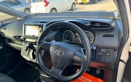 Toyota Wish II, 2017 год, 1 088 000 рублей, 13 фотография