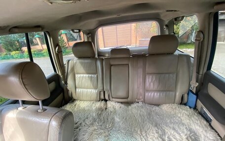 Toyota Land Cruiser 100 рестайлинг 2, 2004 год, 2 499 999 рублей, 18 фотография