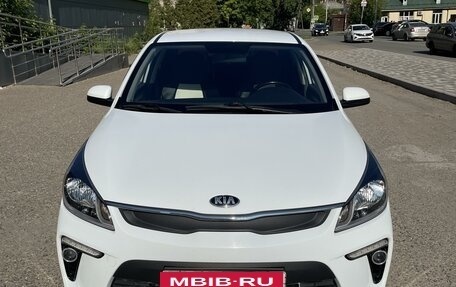 KIA Rio IV, 2017 год, 1 570 000 рублей, 10 фотография