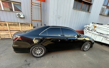 Toyota Camry, 2017 год, 2 600 000 рублей, 3 фотография