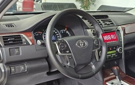 Toyota Camry, 2013 год, 2 175 000 рублей, 14 фотография