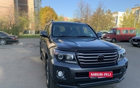 Toyota Land Cruiser 200, 2013 год, 4 550 000 рублей, 2 фотография