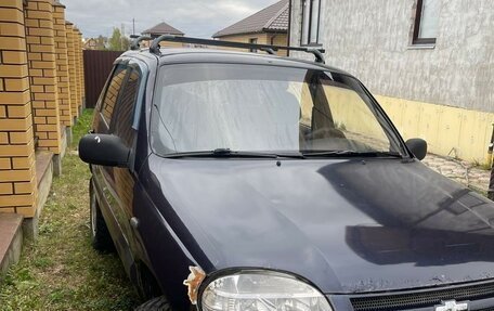 Chevrolet Niva I рестайлинг, 2004 год, 260 000 рублей, 6 фотография