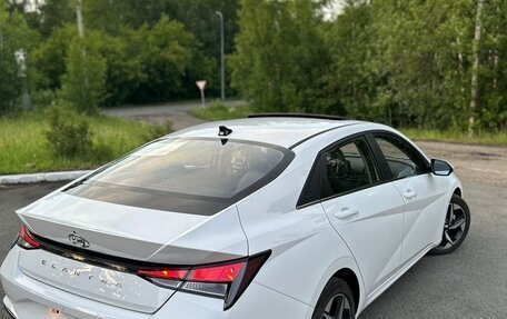 Hyundai Elantra, 2022 год, 2 350 000 рублей, 5 фотография