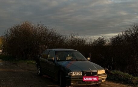 BMW 3 серия, 1997 год, 205 000 рублей, 10 фотография