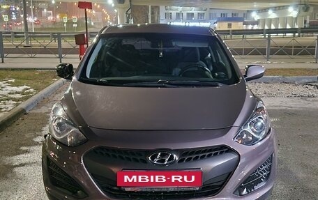 Hyundai i30 II рестайлинг, 2013 год, 650 000 рублей, 2 фотография