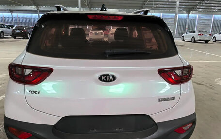 KIA Stonic, 2020 год, 1 490 000 рублей, 4 фотография