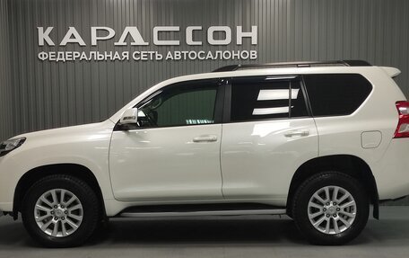 Toyota Land Cruiser Prado 150 рестайлинг 2, 2014 год, 3 990 000 рублей, 5 фотография