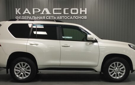 Toyota Land Cruiser Prado 150 рестайлинг 2, 2014 год, 3 990 000 рублей, 6 фотография