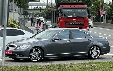 Mercedes-Benz S-Класс, 2007 год, 2 000 000 рублей, 1 фотография